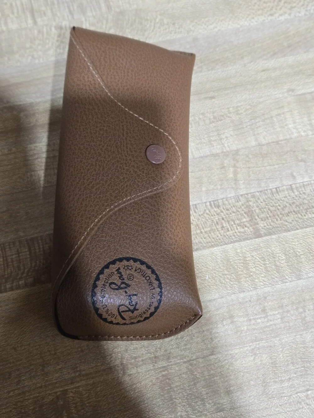 Authentic Luxottica Ray Ban Pebbled Brown Sunglasses Glasses Snap Case ONLY